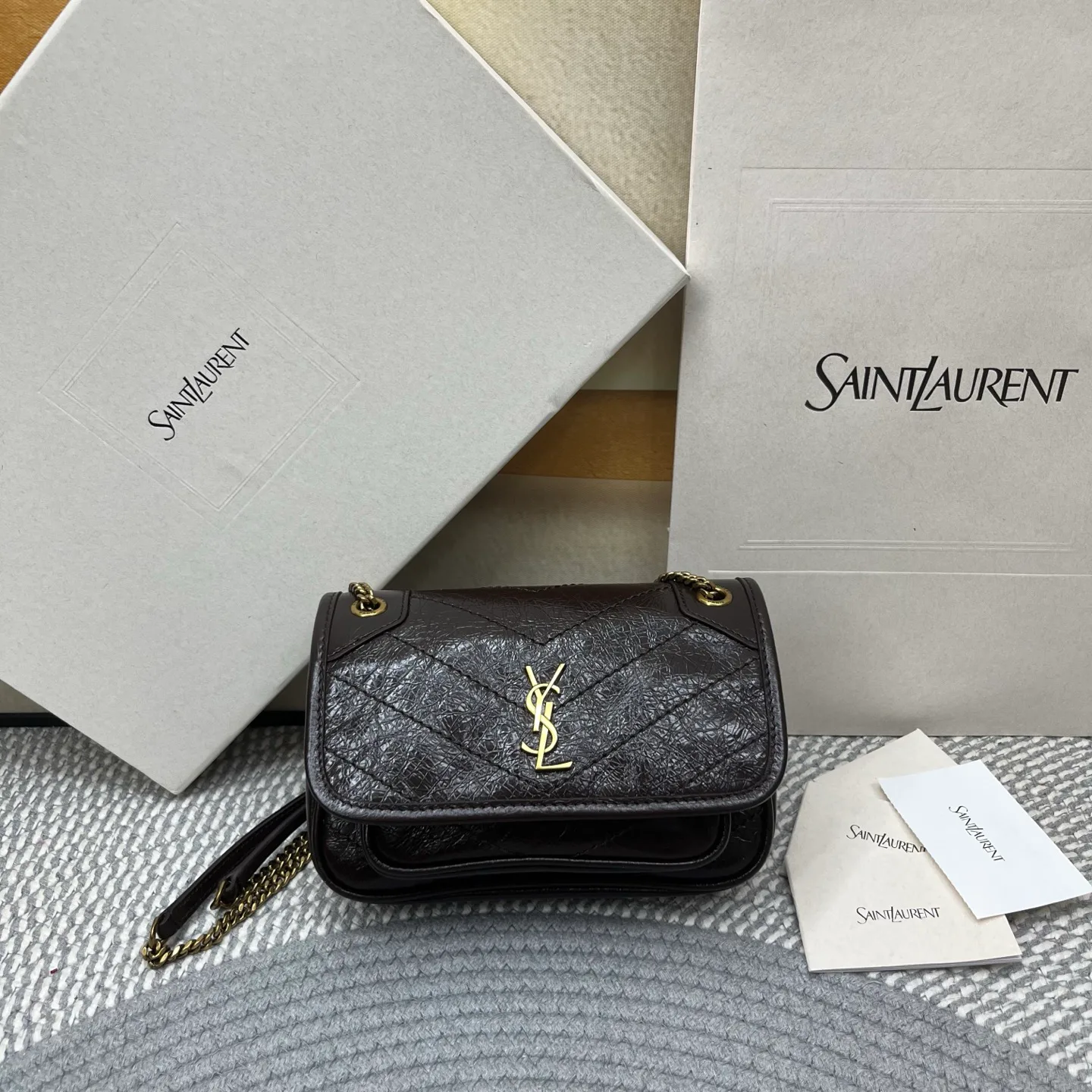 Классические Сумки Женские Saint Laurent 18220655