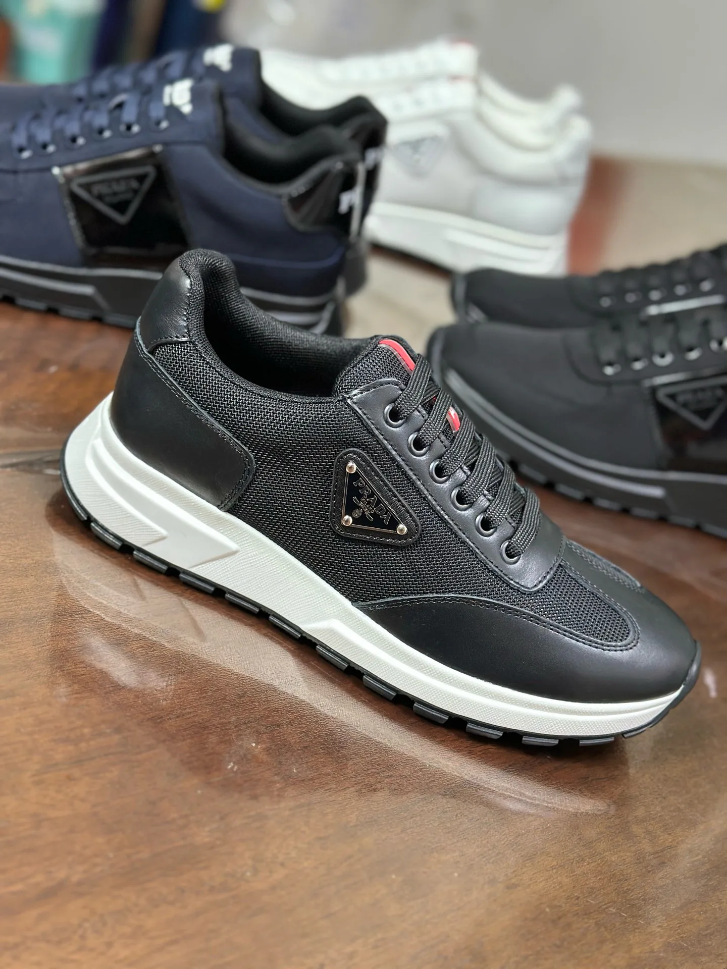 Кроссовки Мужские Prada 17037907