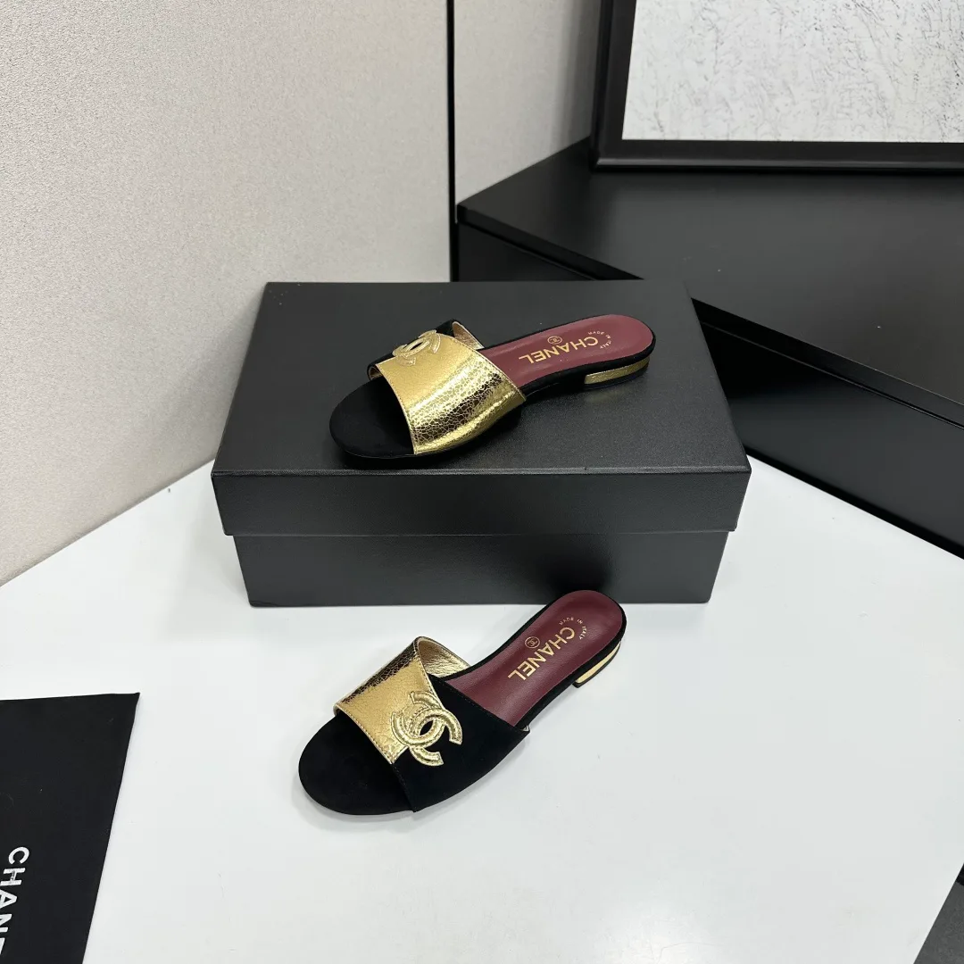 Шлепанцы Женские Chanel 11738526