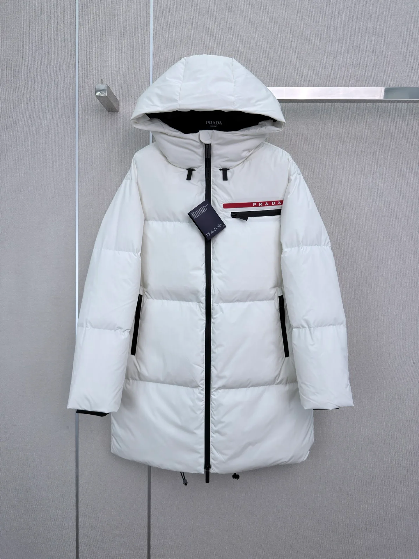 Куртки И Пуховики Женские Prada 18226287