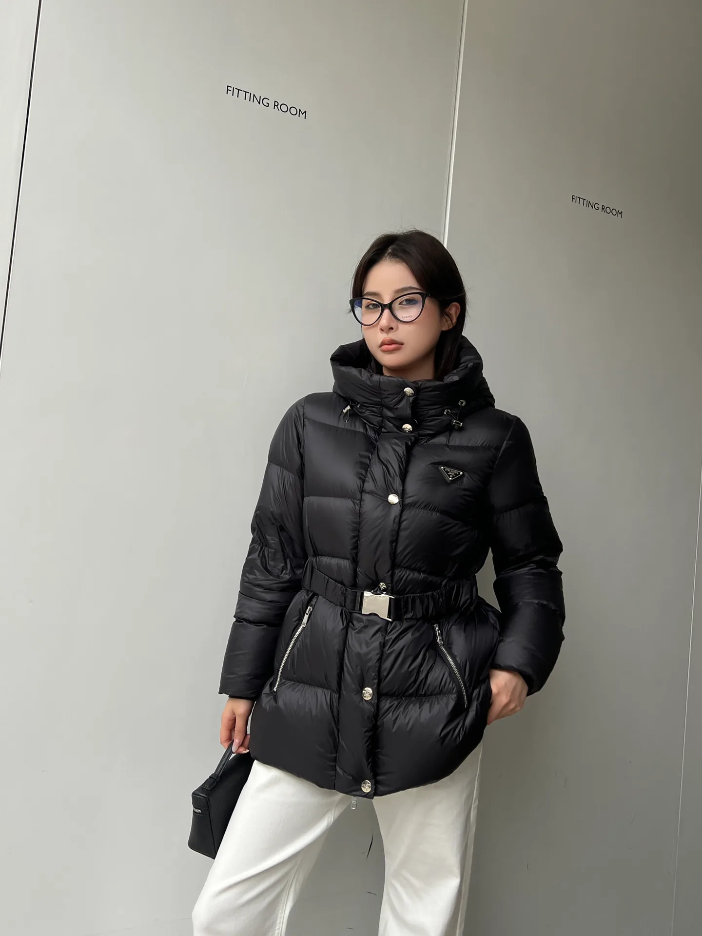 Куртки И Пуховики Женские Prada 18767787
