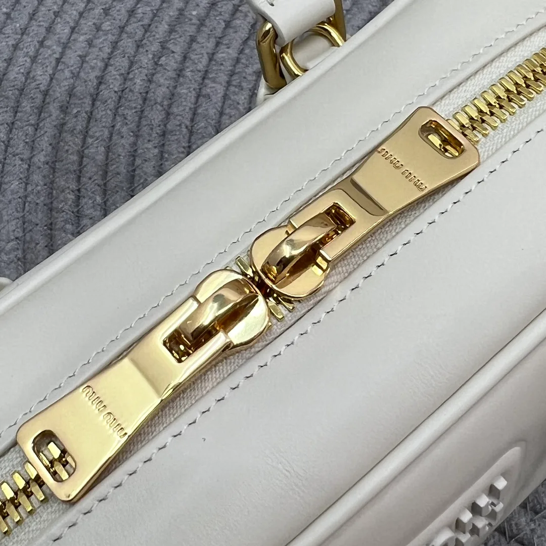 Сумки На Ремне Женские Miu Miu 35684