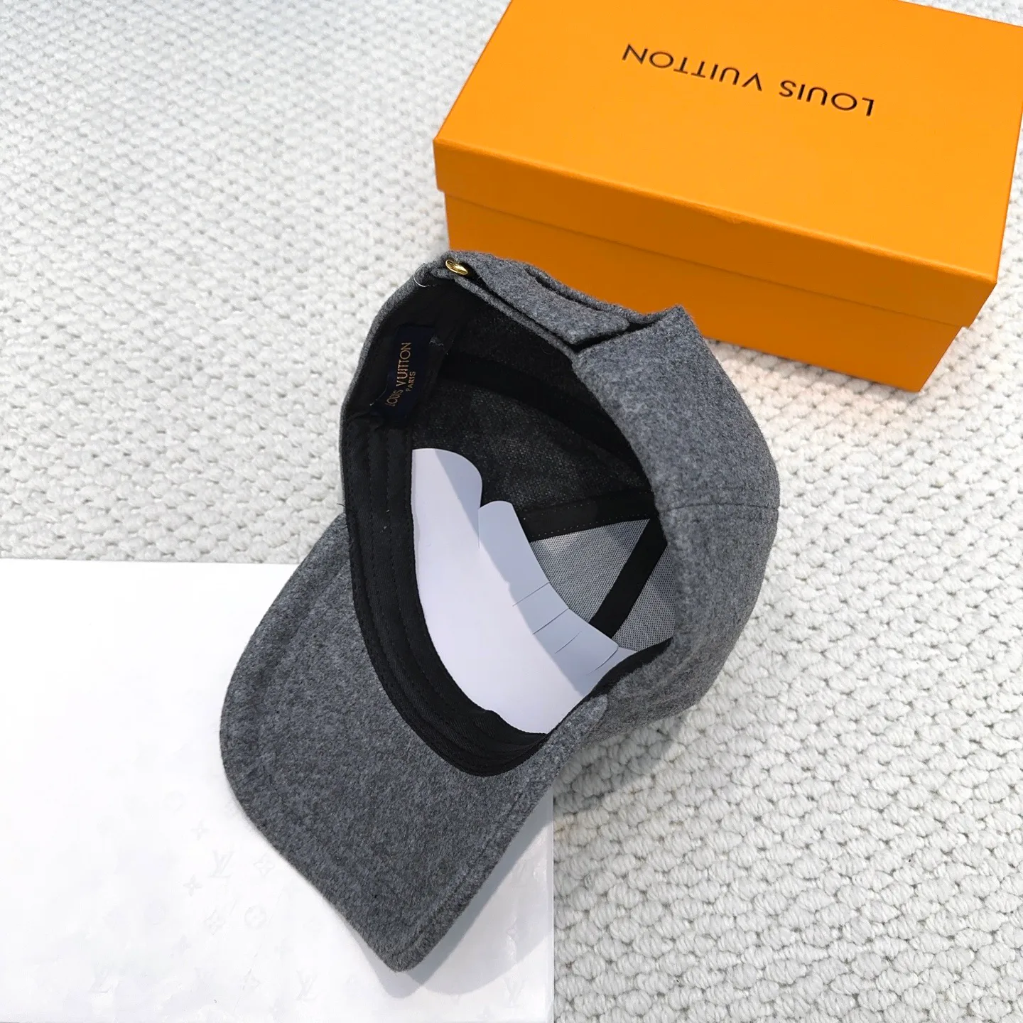 Головные Уборы Louis Vuitton 980980