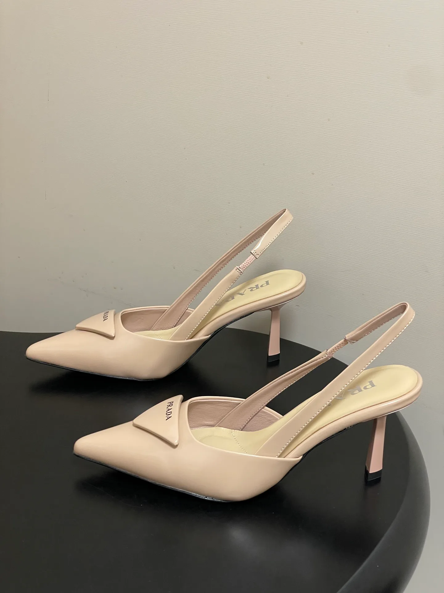 Босоножки Женские Prada 11898676