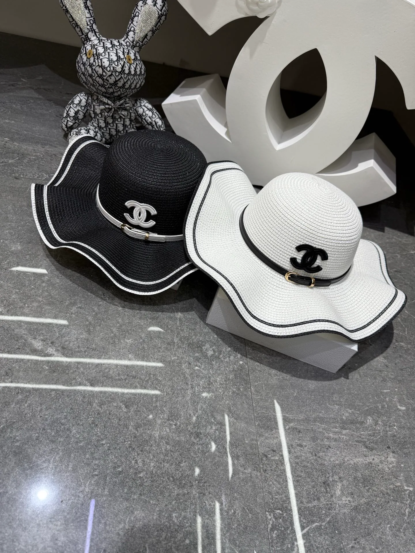 Головные Уборы Chanel 13542705