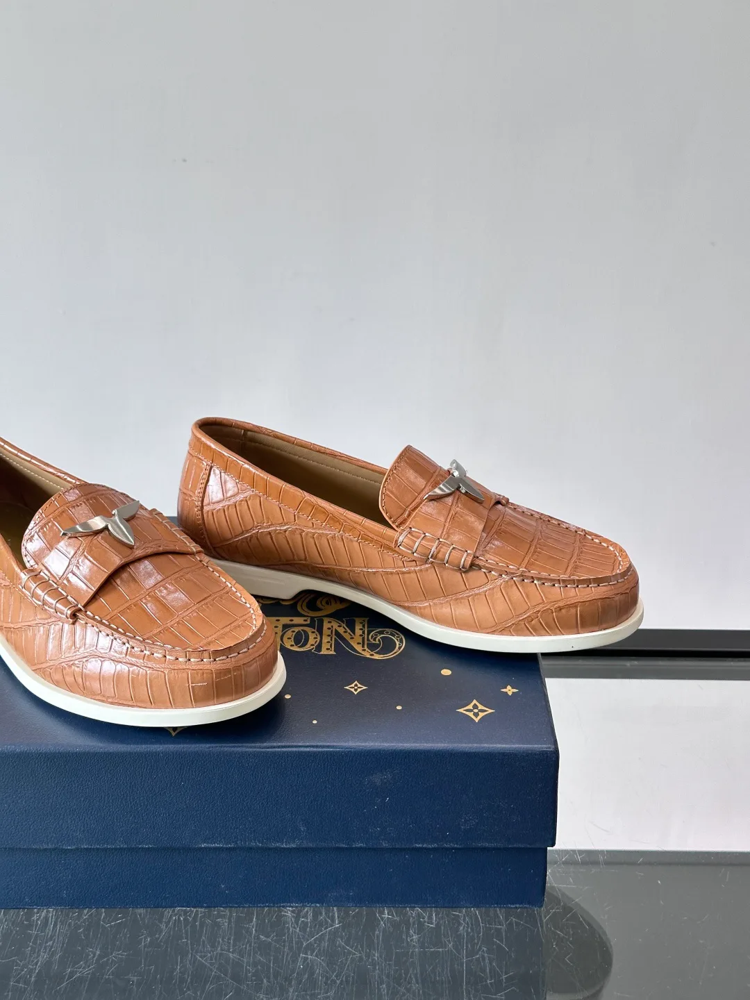 Лоферы И Туфли Мужские Louis Vuitton 18118560