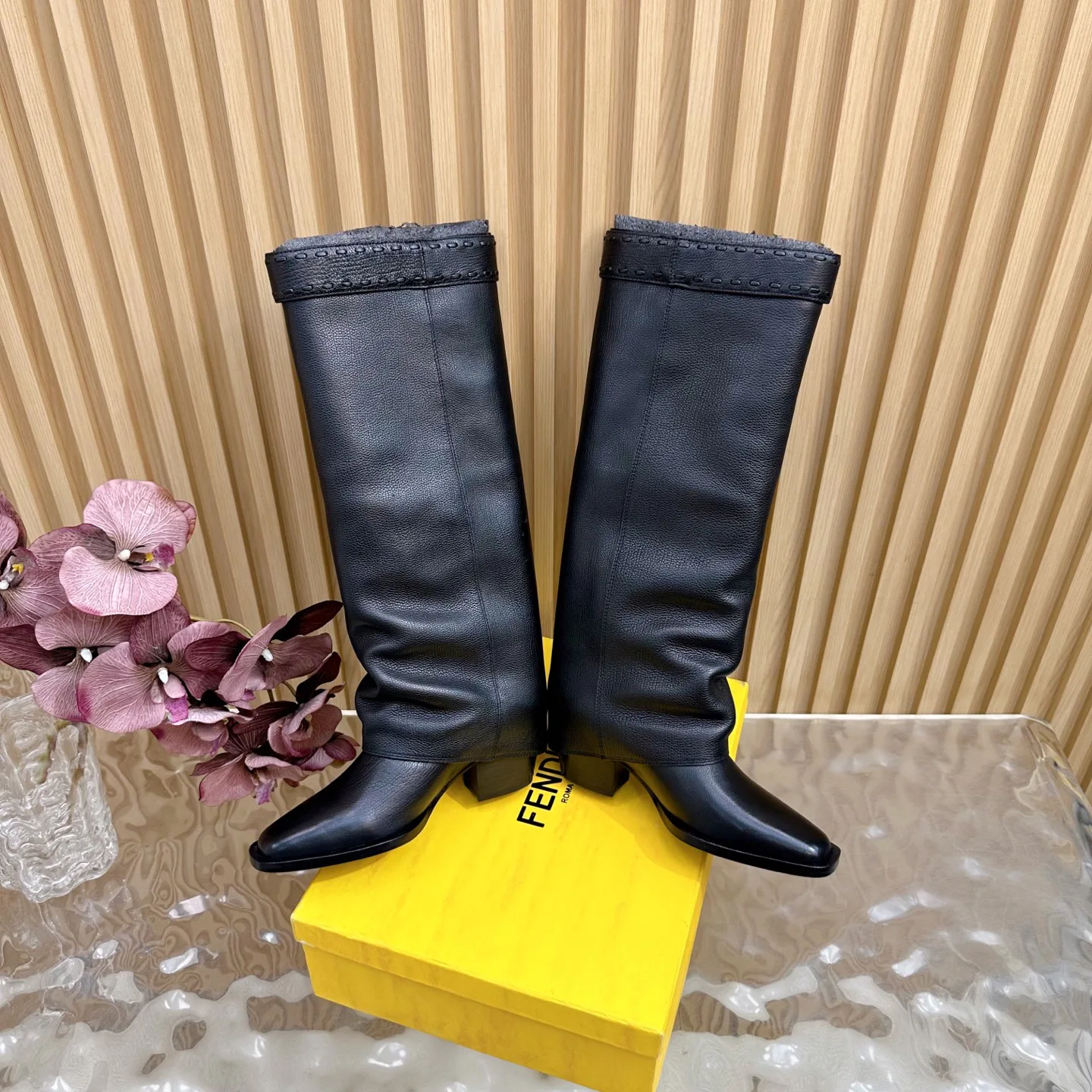 Сапоги Женские Fendi 18235455