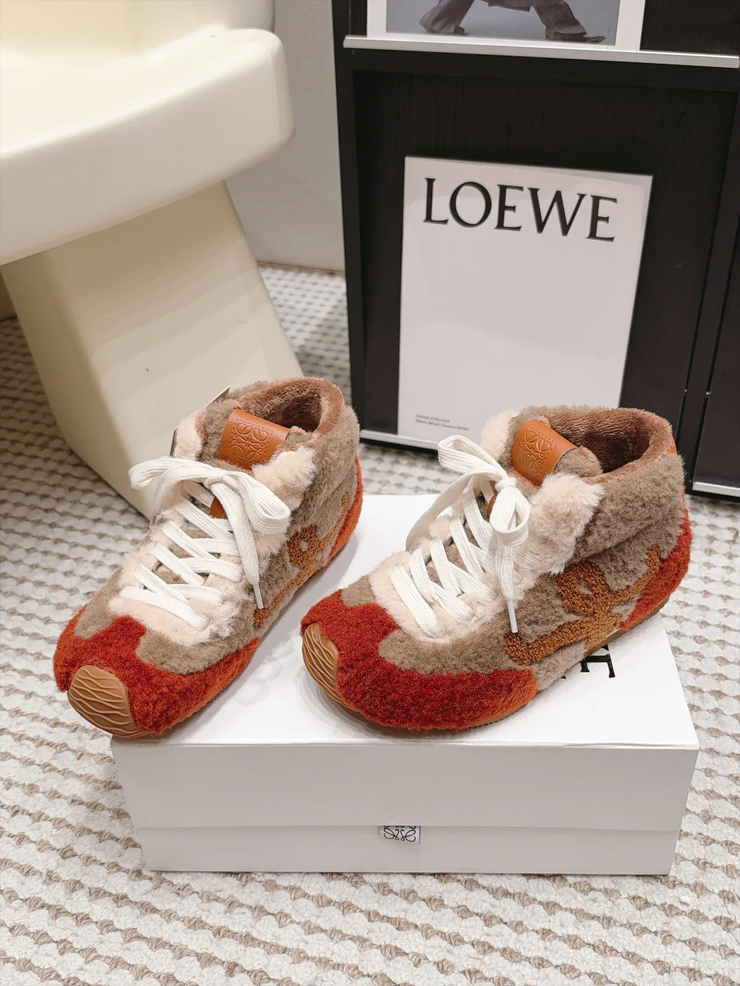 Кроссовки Женские Loewe 19510757