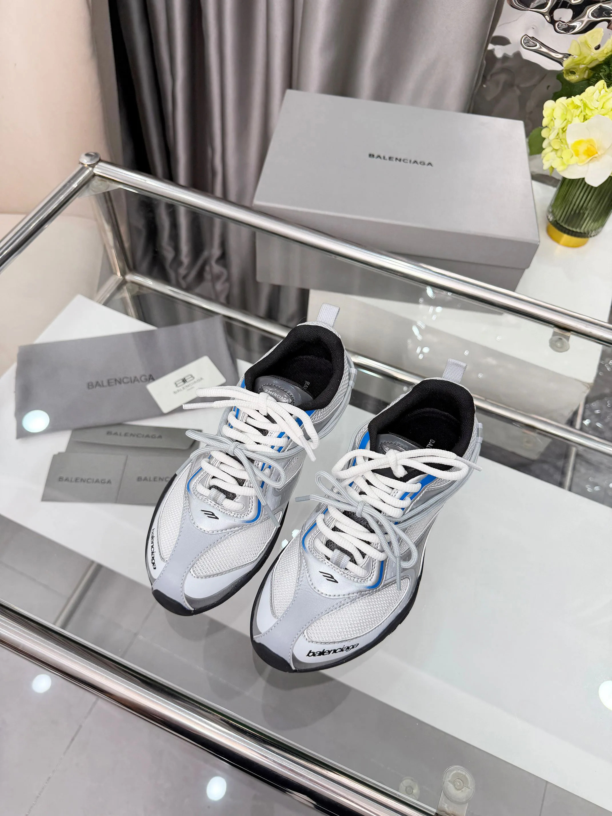 Кроссовки Женские Balenciaga 13080100