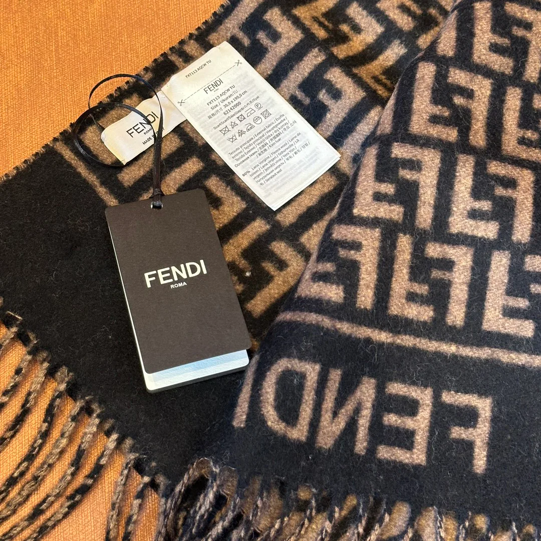 Шарфы Fendi 1813421