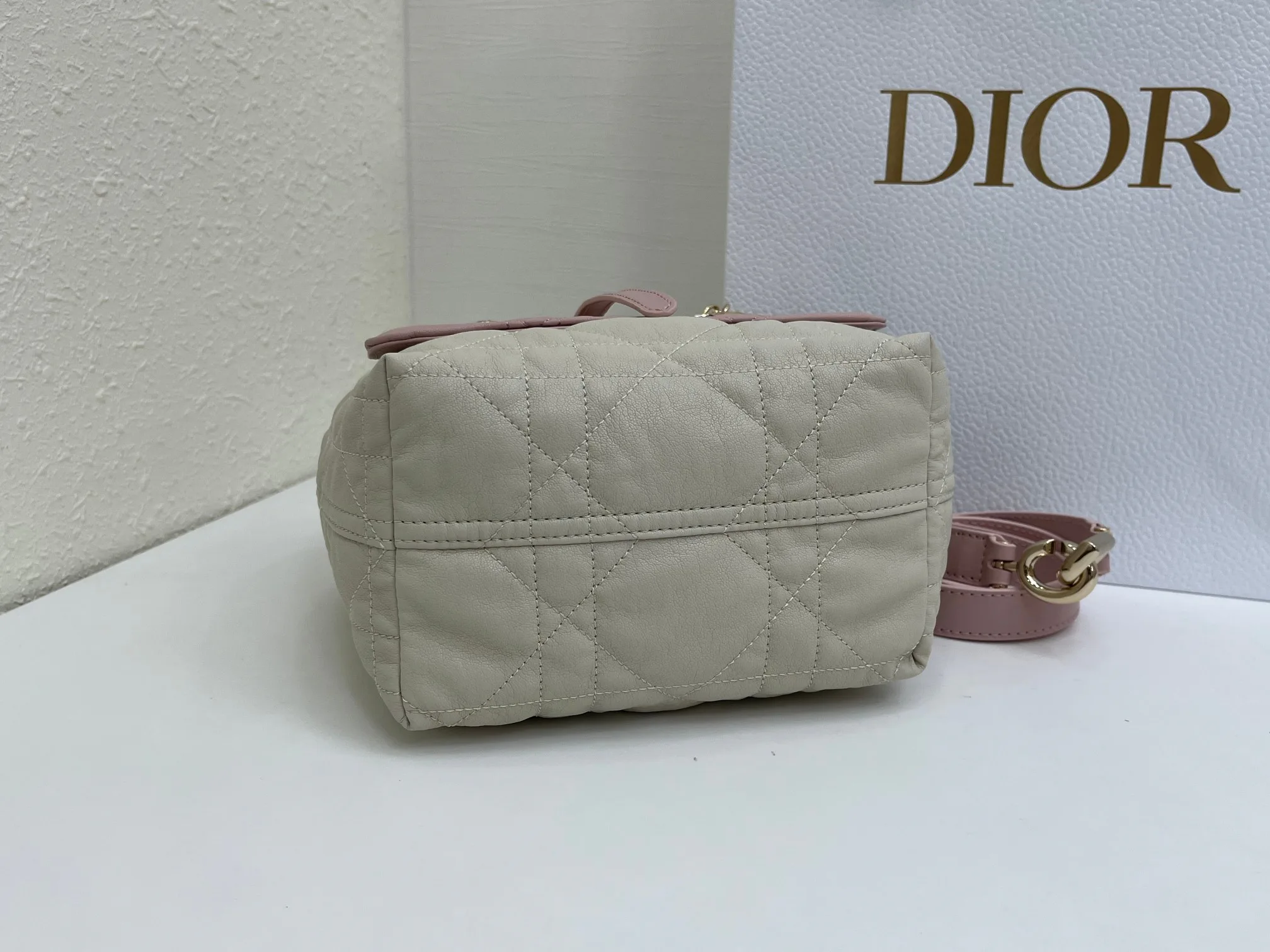 Классические Сумки Женские Christian Dior 17345152