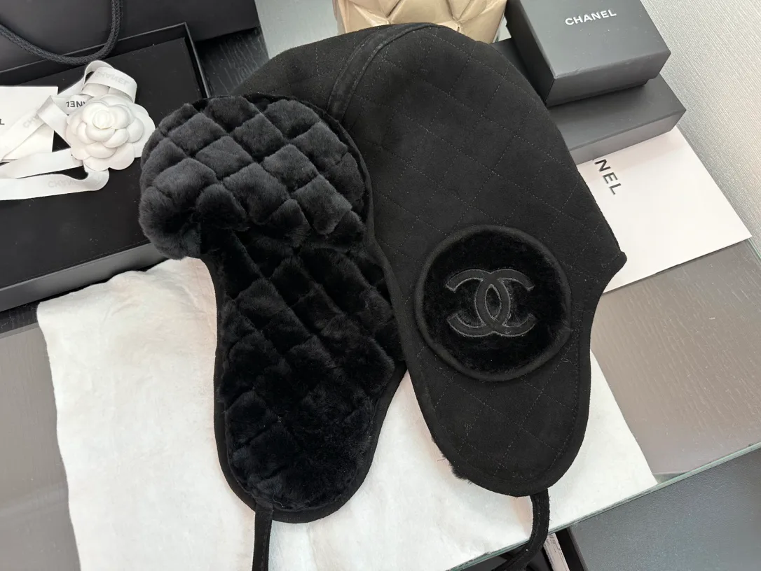 Головные Уборы Chanel 18347668