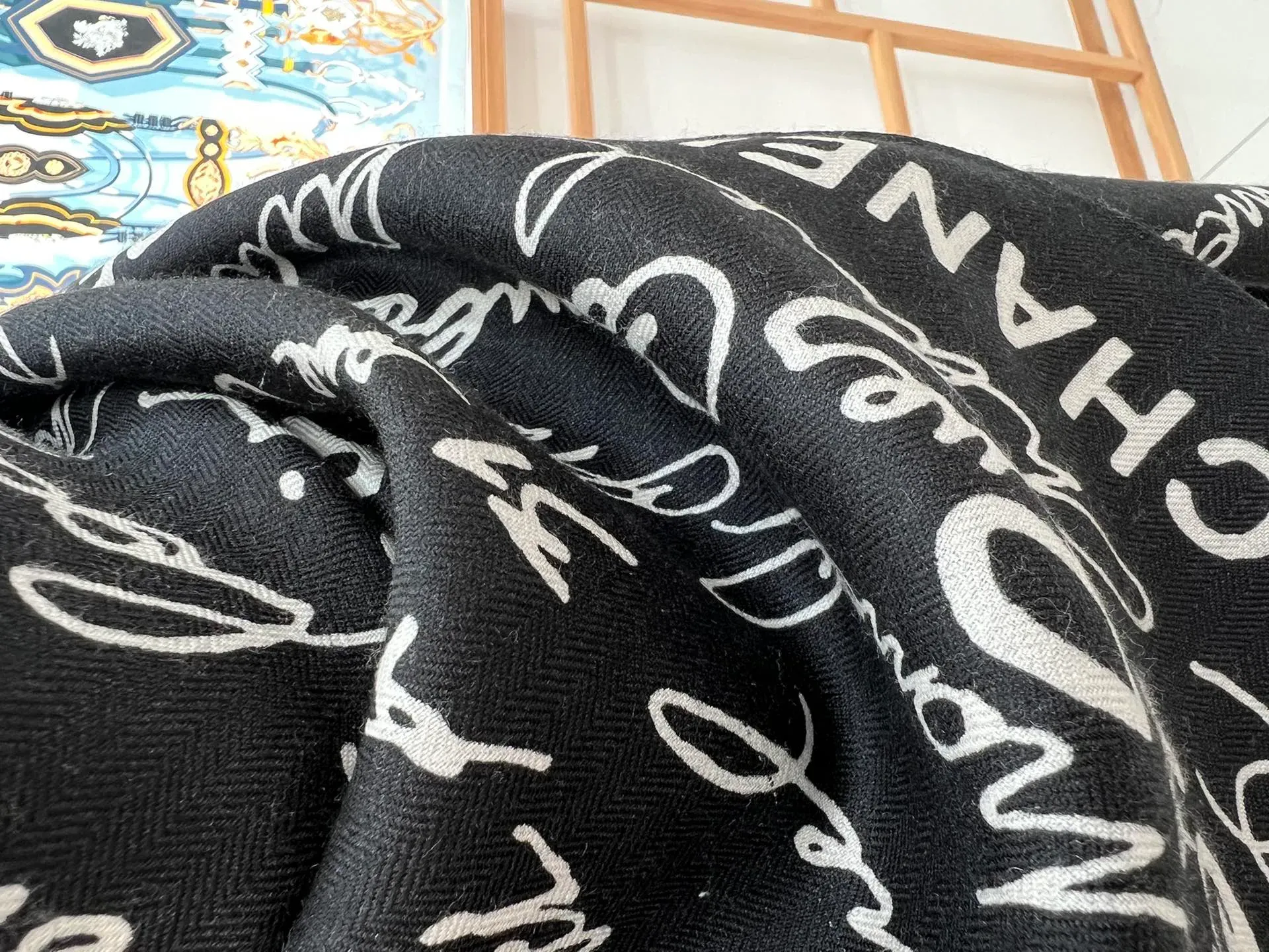 Платки Chanel 251451