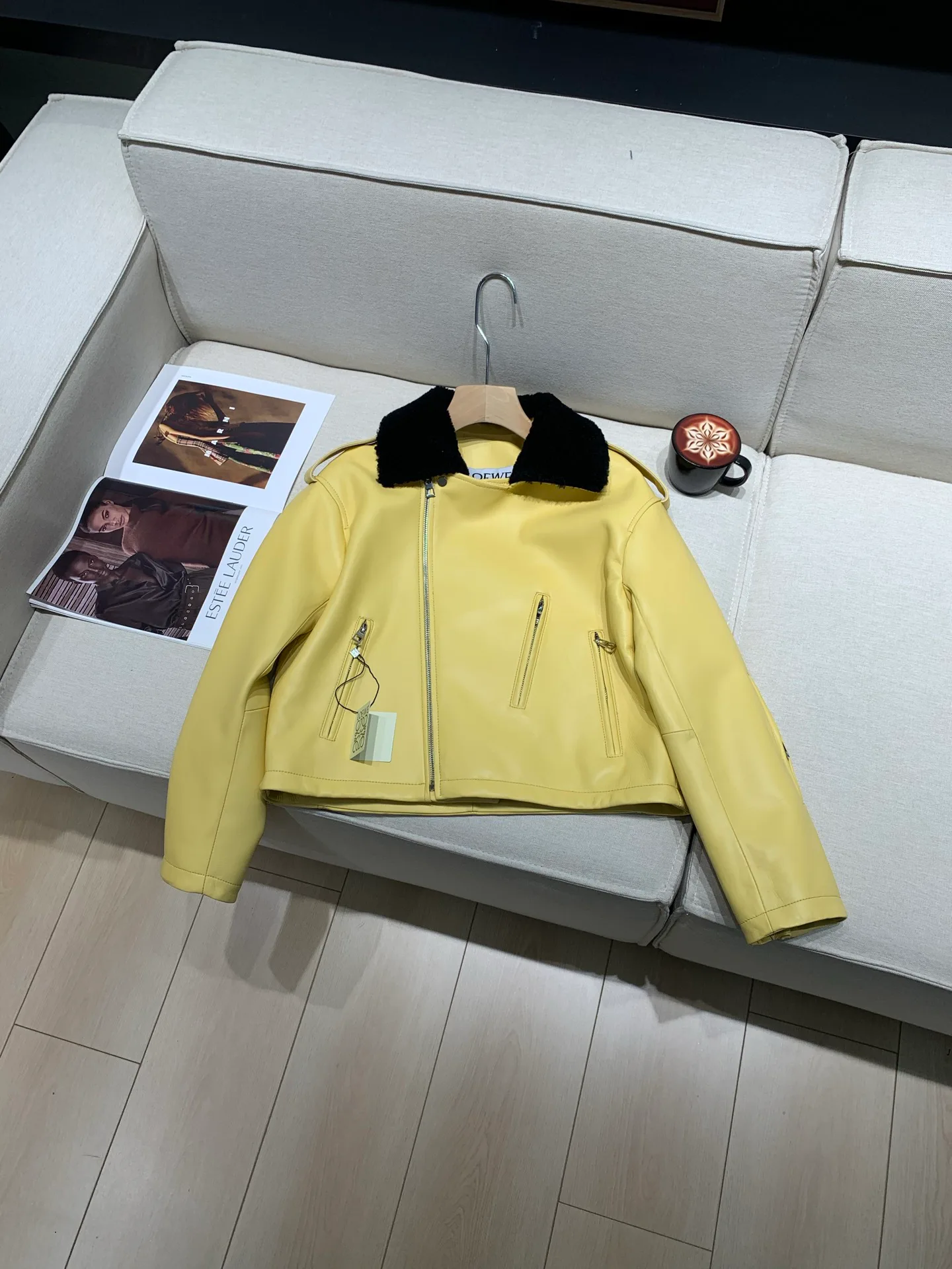 Кожаные Куртки И Дублёнки Женские Loewe 284340