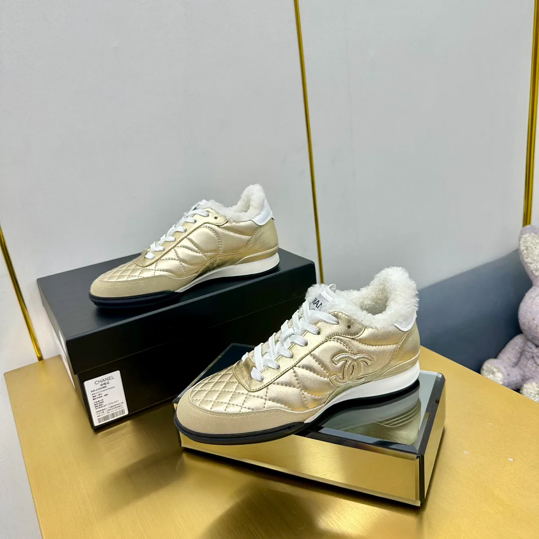 Кроссовки Женские Chanel 17949094