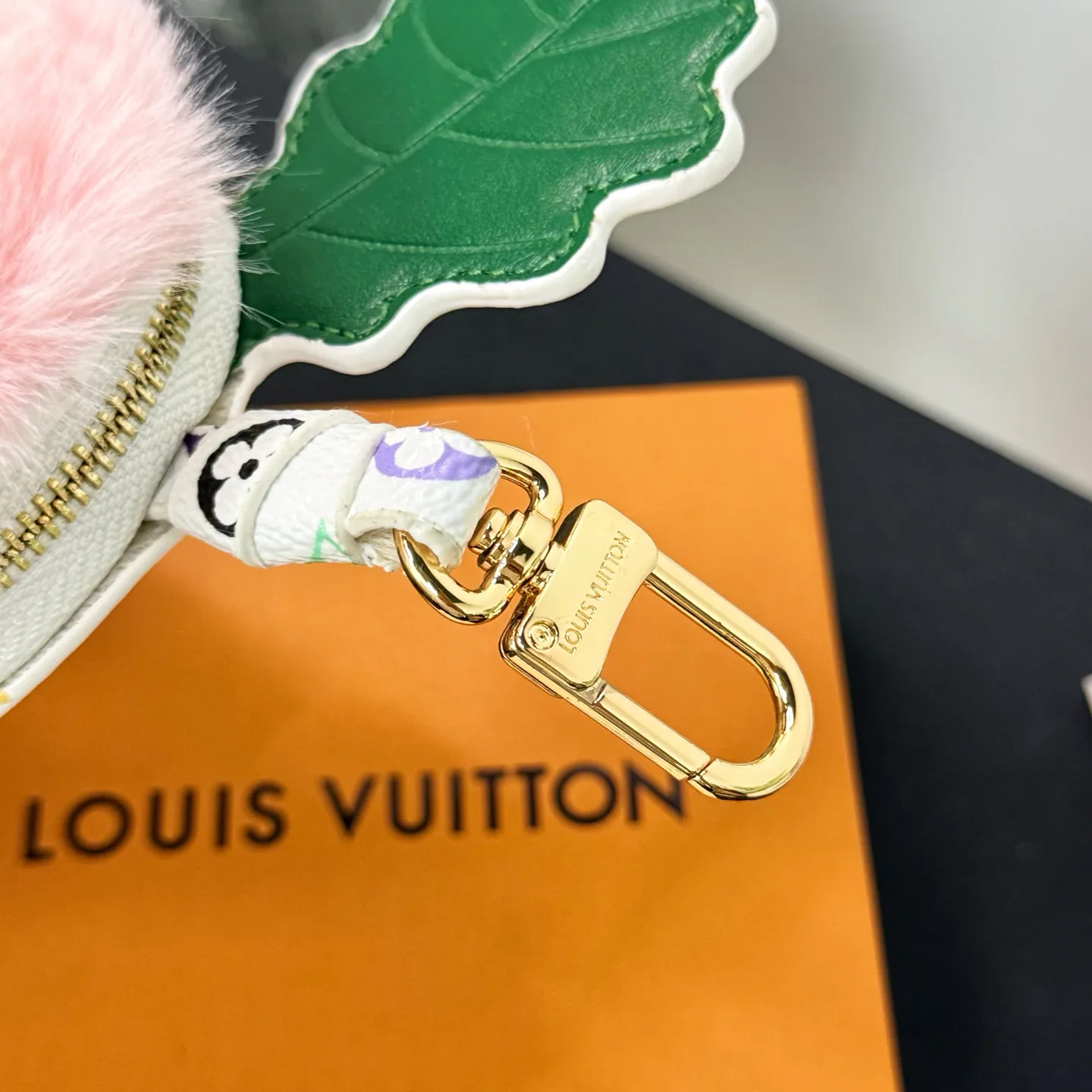 Клатчи Женские Louis Vuitton 13397012