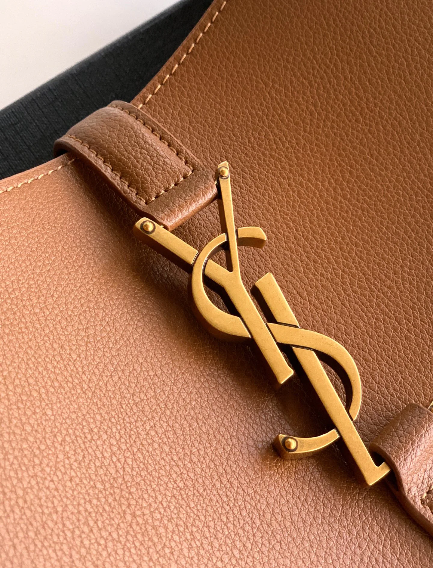 Сумки На Ремне Женские Saint Laurent 167366