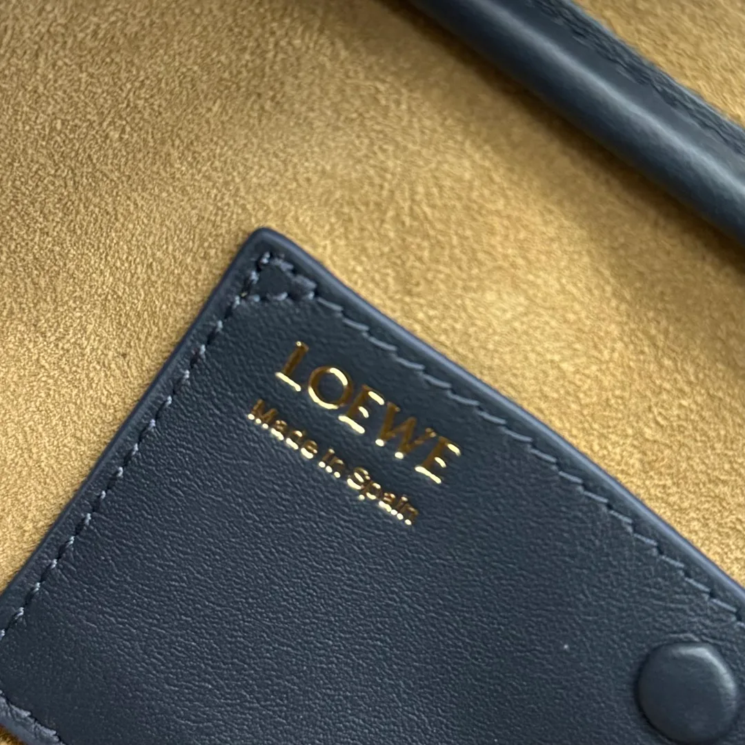 Классические Сумки Женские Loewe 11674482