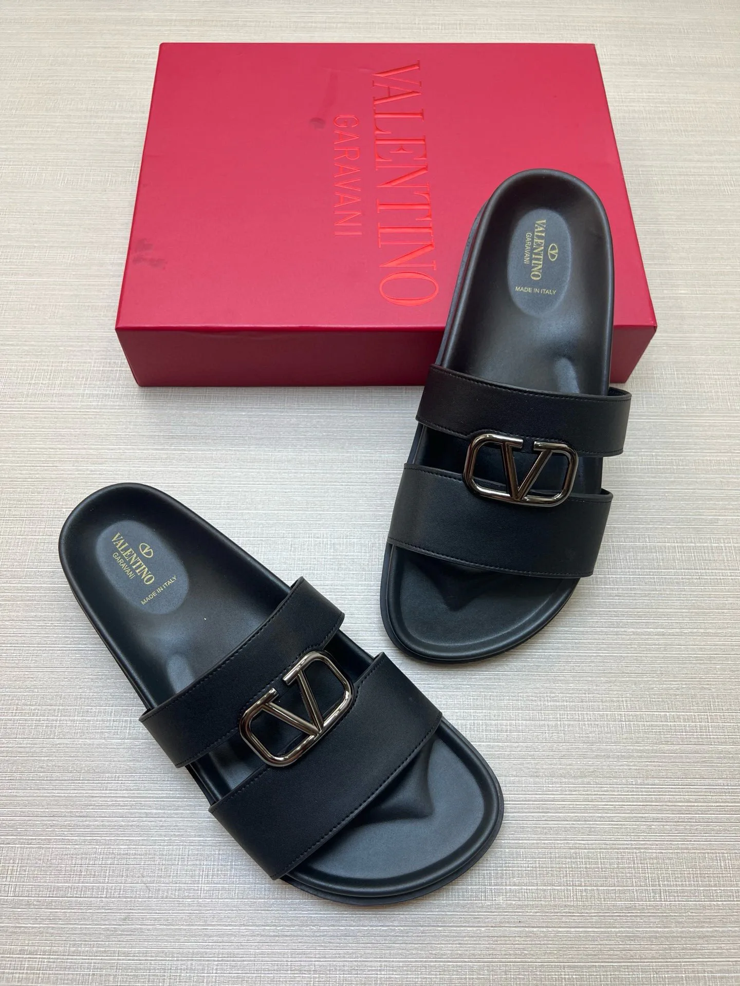 Шлепанцы Мужские Valentino 10646290