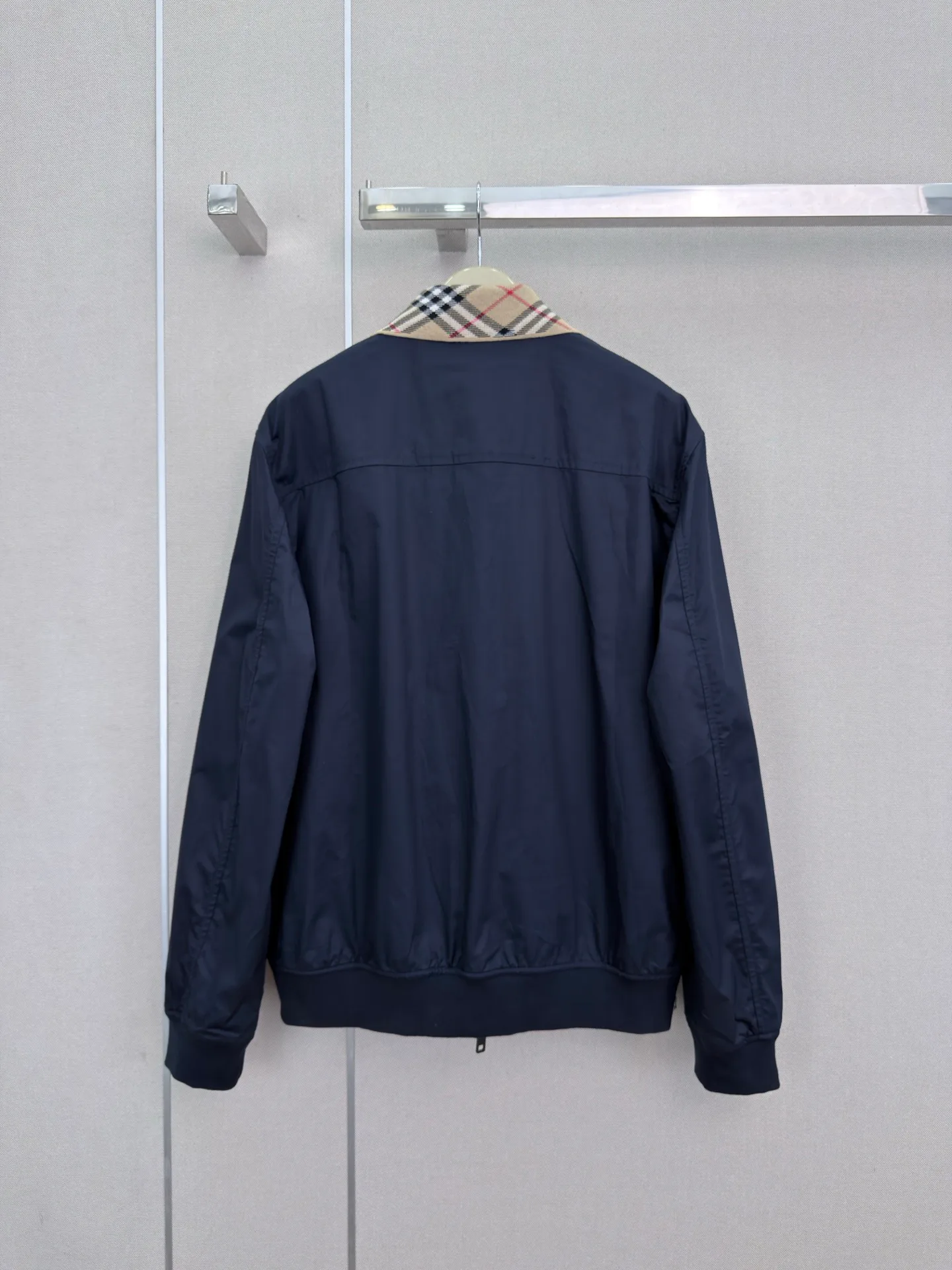 Куртки И Пуховики Женские Burberry 17893584