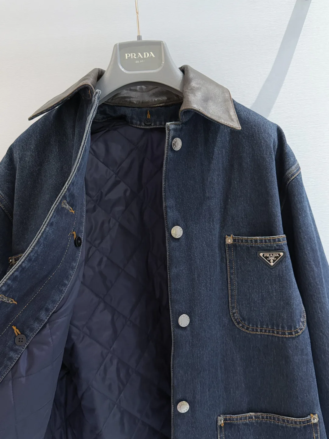 Куртки И Пуховики Женские Prada 18185065