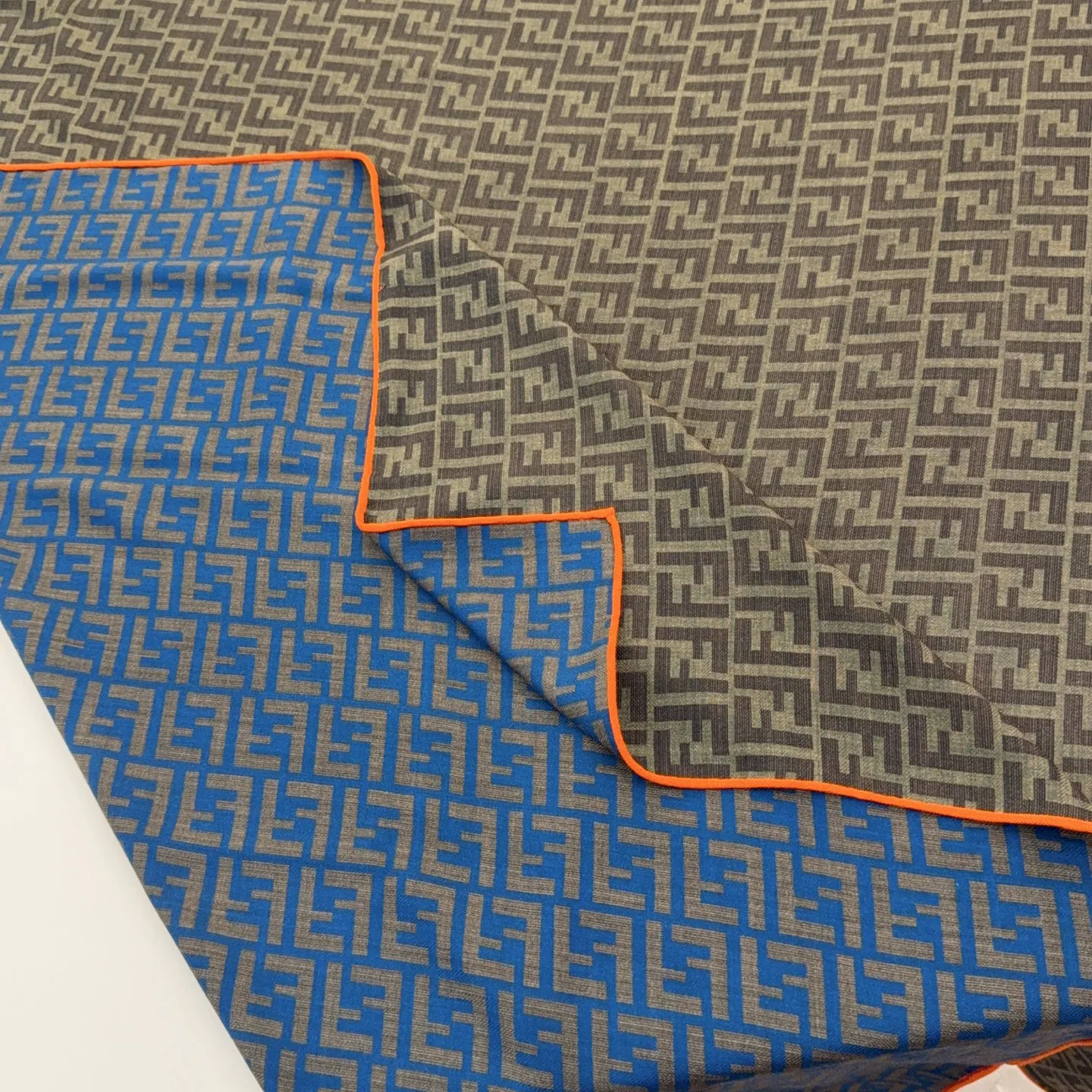 Шарфы Fendi 1880773