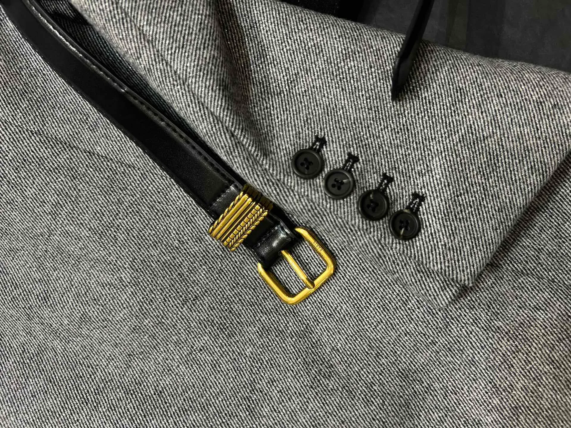 Куртки И Пуховики Женские Saint Laurent 148519