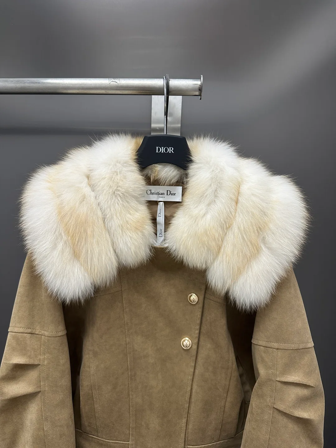 Куртки И Пуховики Женские Christian Dior 18702431