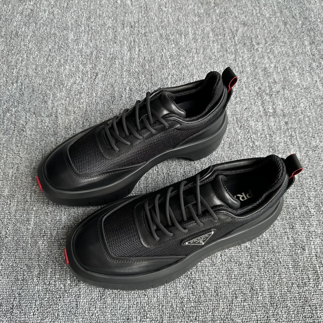 Кроссовки Мужские Prada 18996052