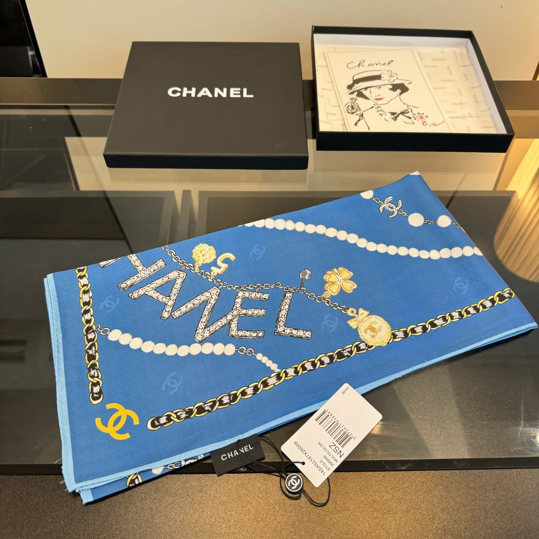 Платки Chanel 10978321