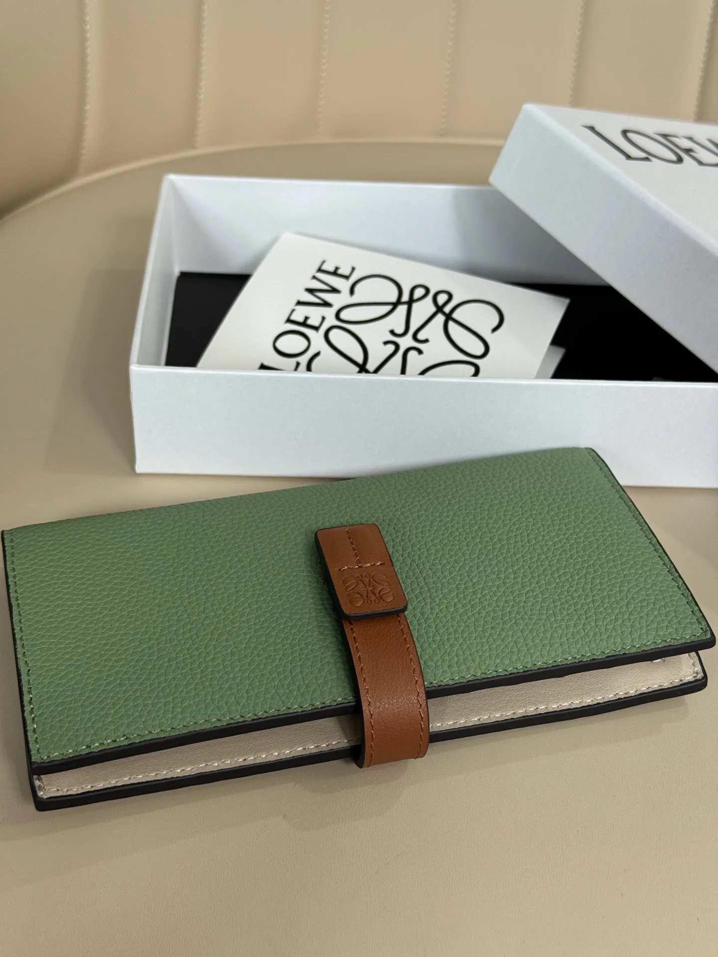 Клатчи Женские Loewe 4289260