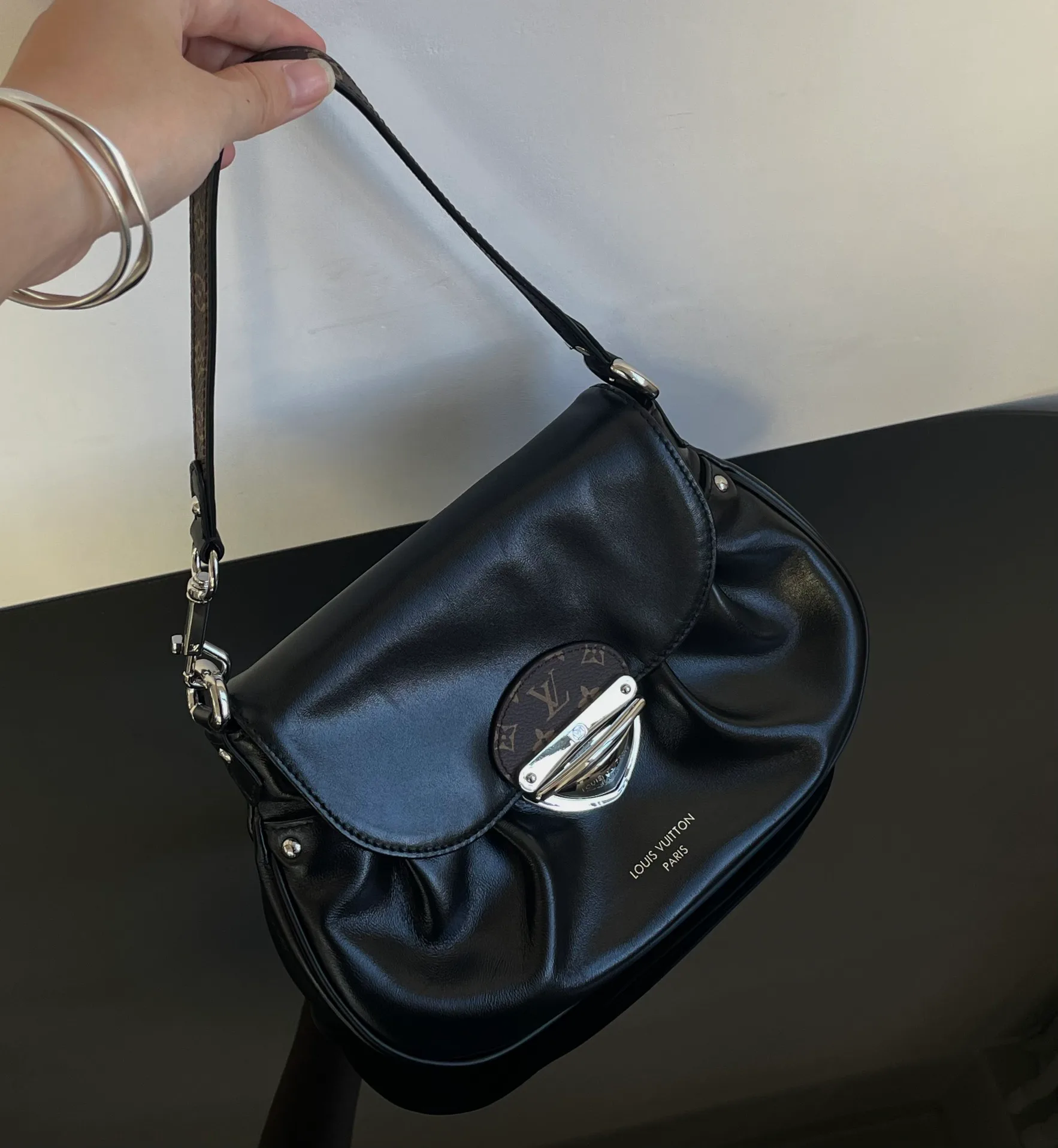 Клатчи Женские Louis Vuitton 263651
