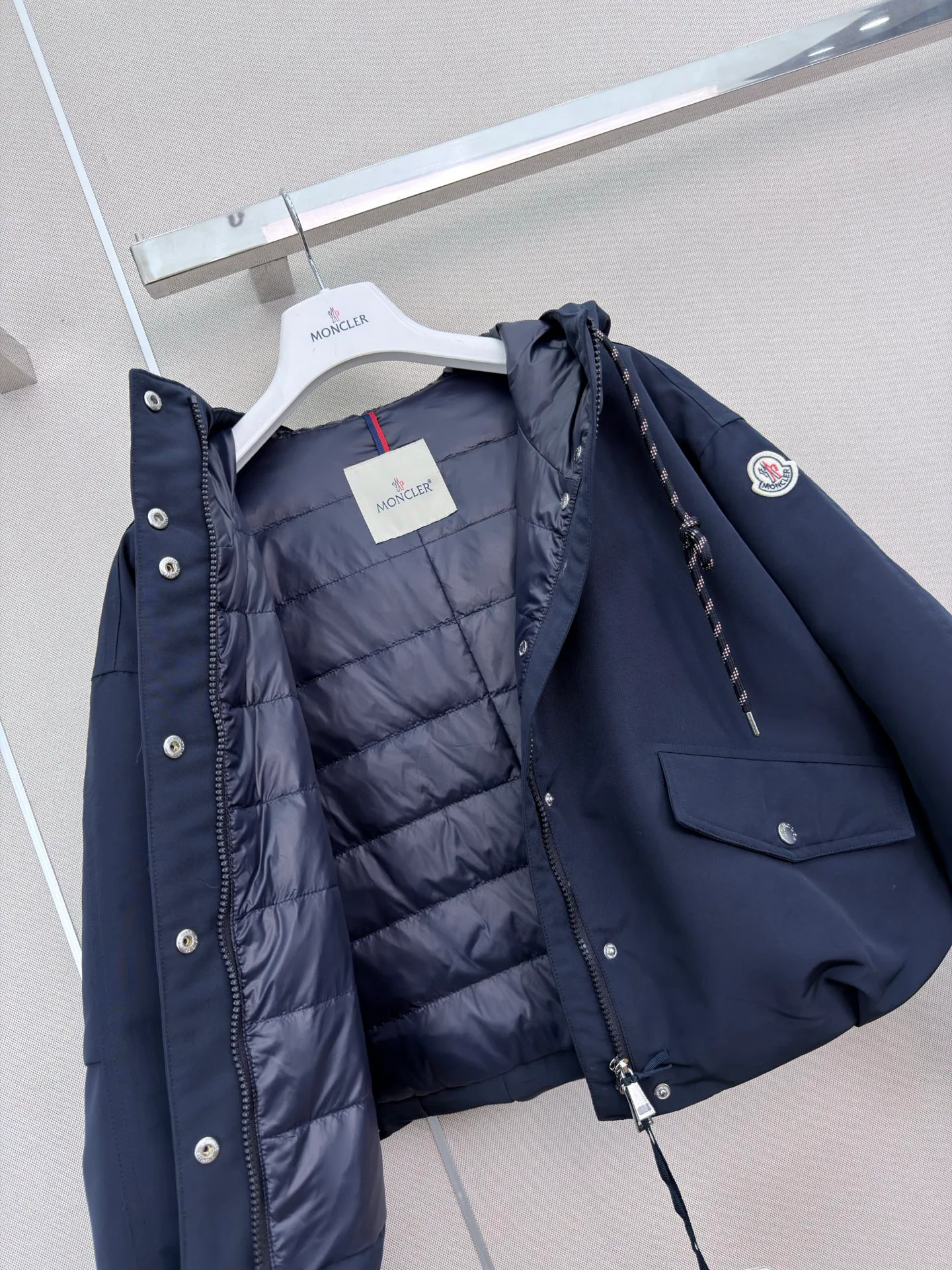 Куртки И Пуховики Женские Moncler 18402395