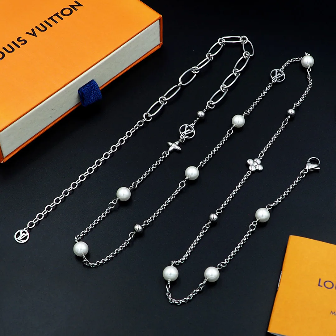 Бижутерия Louis Vuitton 11240567