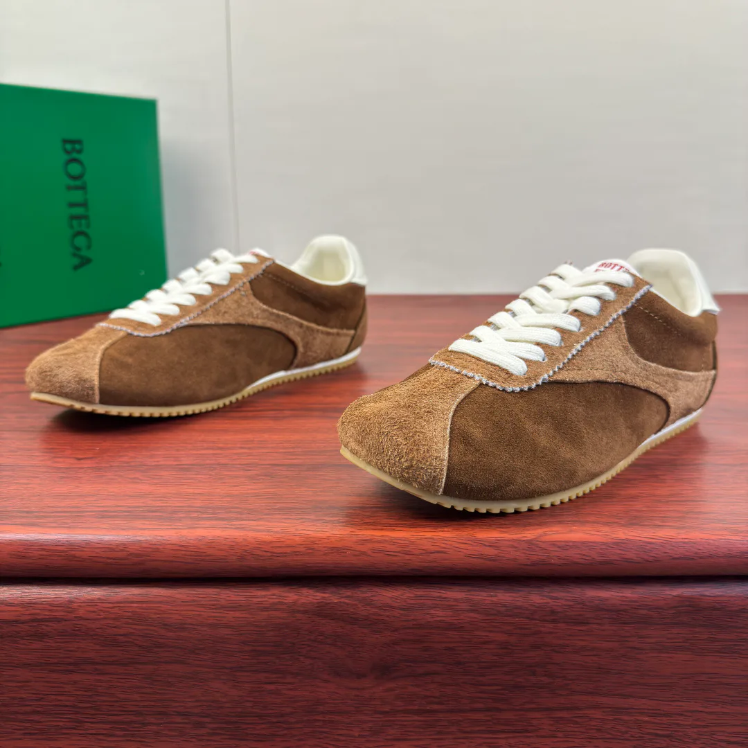 Кроссовки Женские Bottega Veneta 19241769