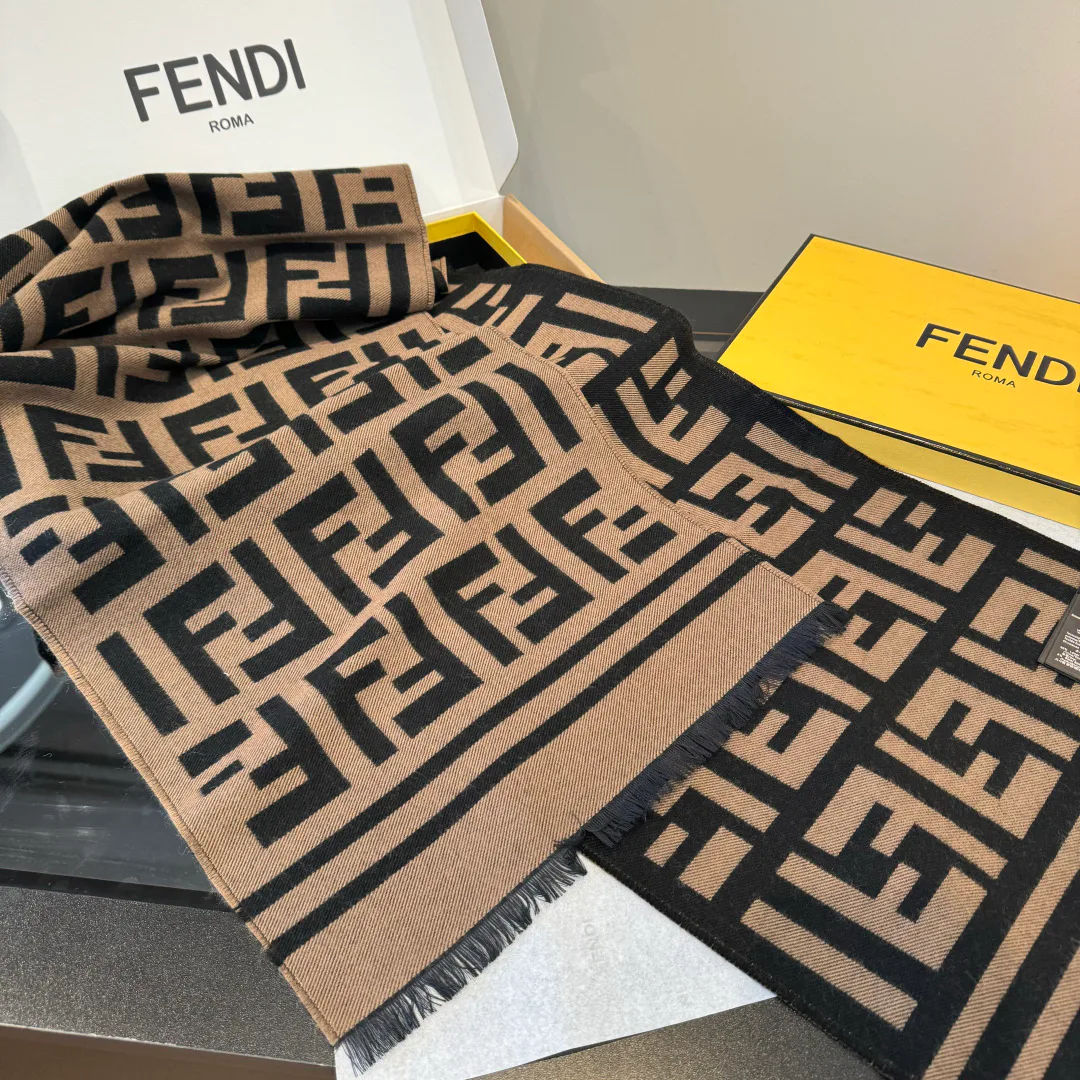 Шарфы Fendi 18275047