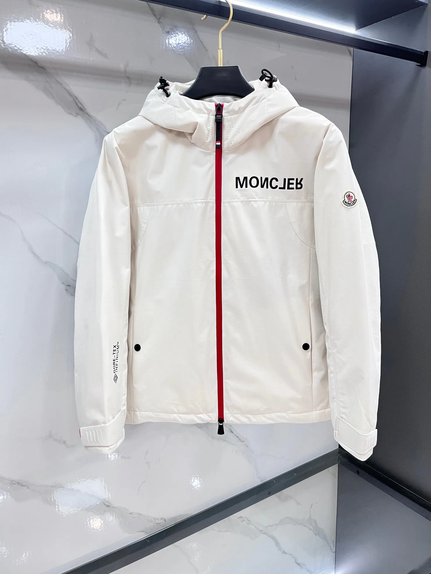 Куртки И Пуховики Мужские Moncler 1138625