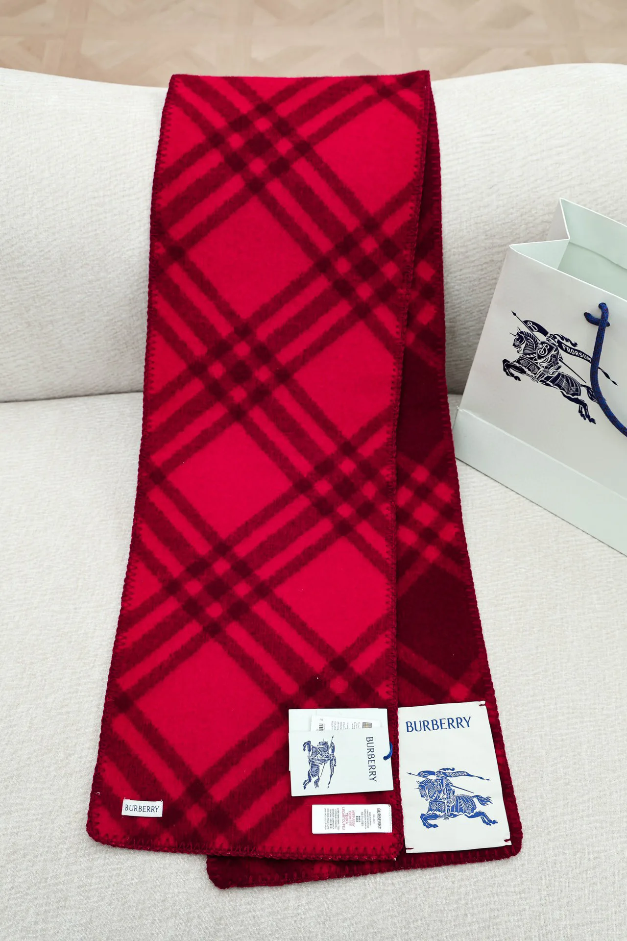 Шарфы Burberry 692752