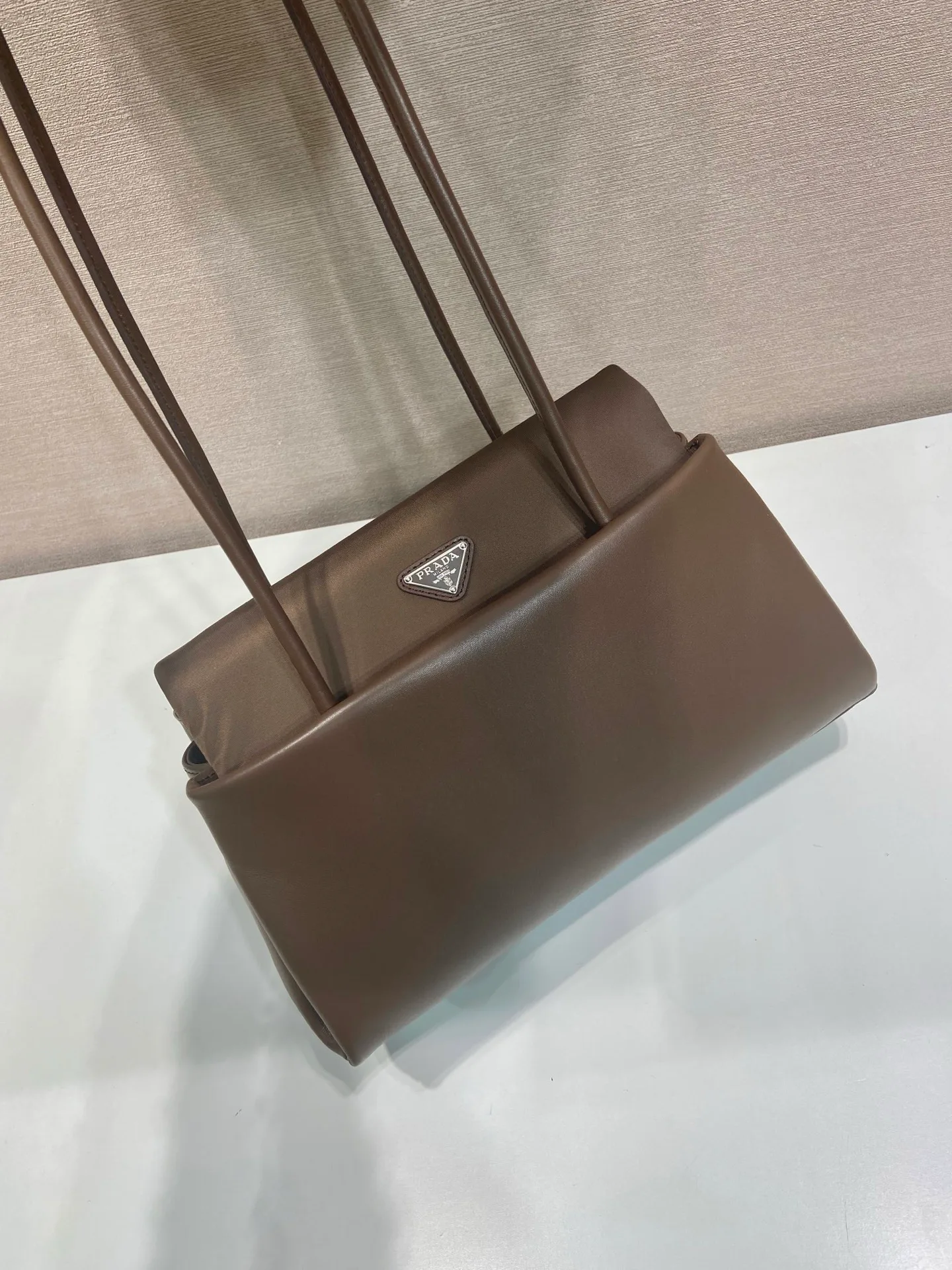 Классические Сумки Женские Prada 11409630
