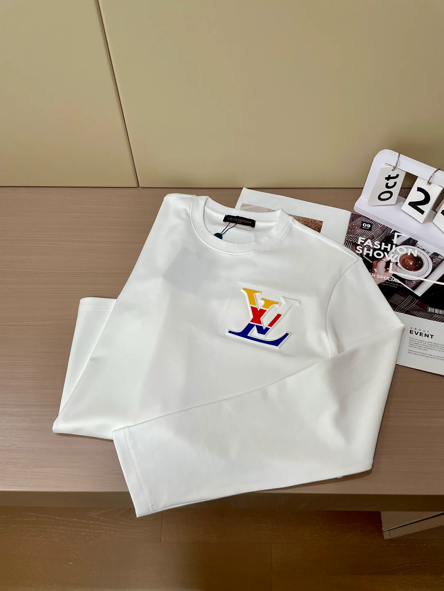 Лонгсливы Мужские Louis Vuitton 560371
