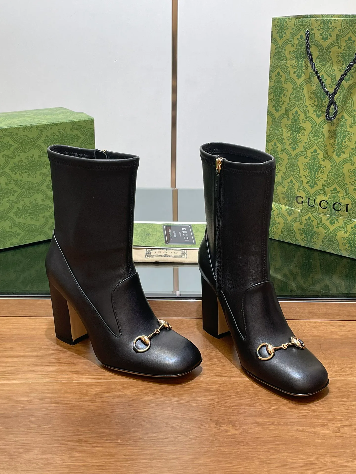 Ботильоны Женские Gucci 18083287