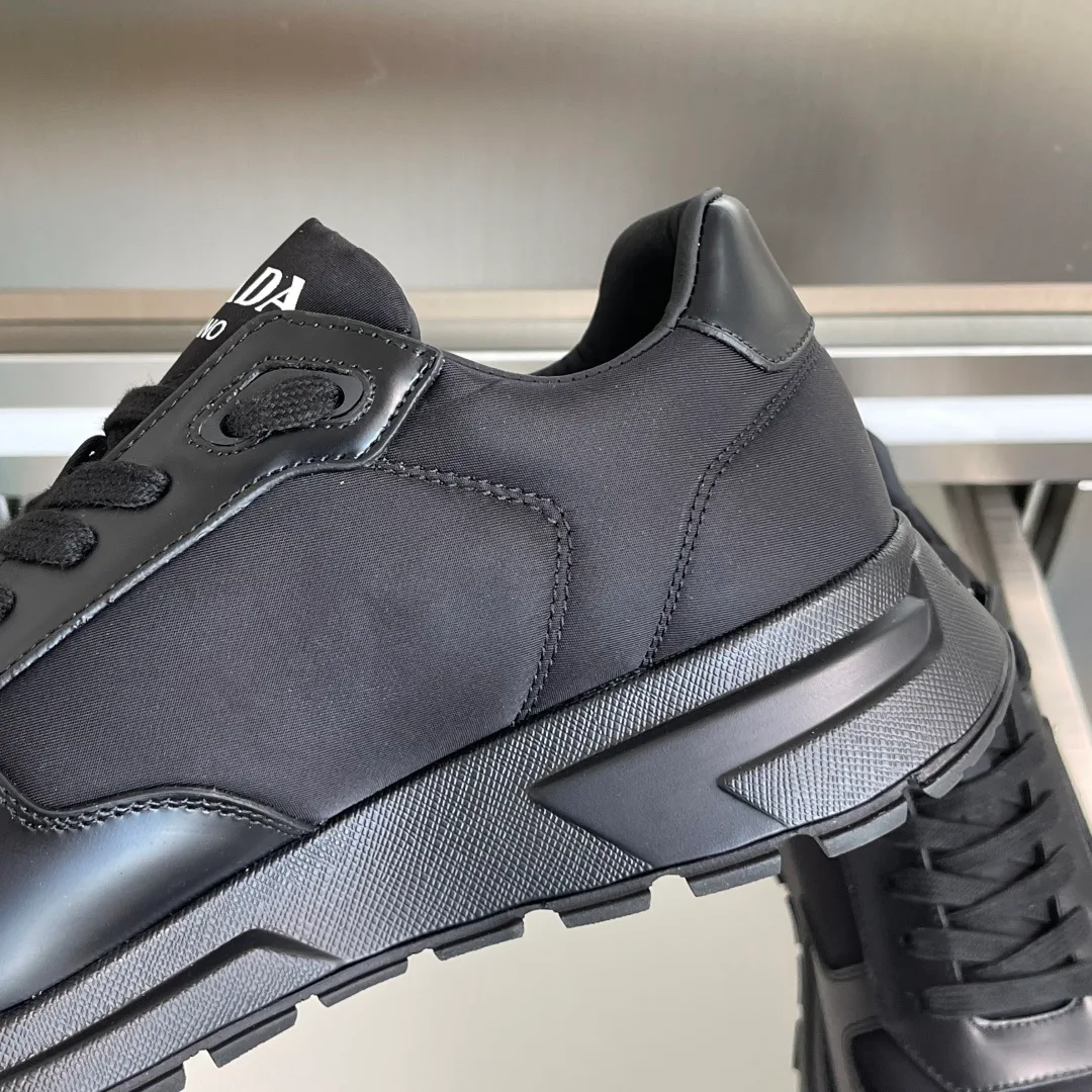 Кроссовки Мужские Prada 1276718