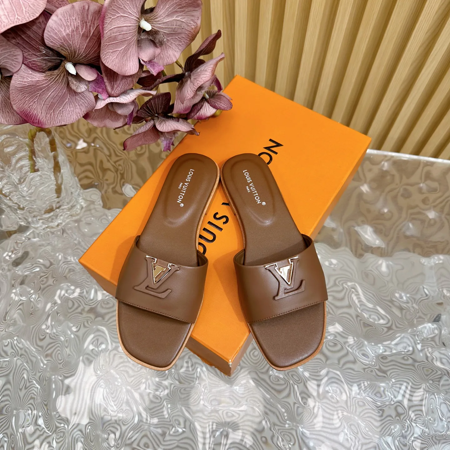 Шлепанцы Женские Louis Vuitton 629256
