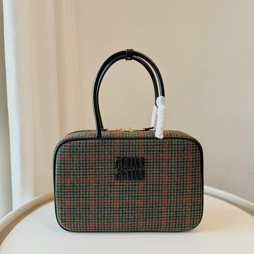 Классические Сумки Женские Miu Miu 118220