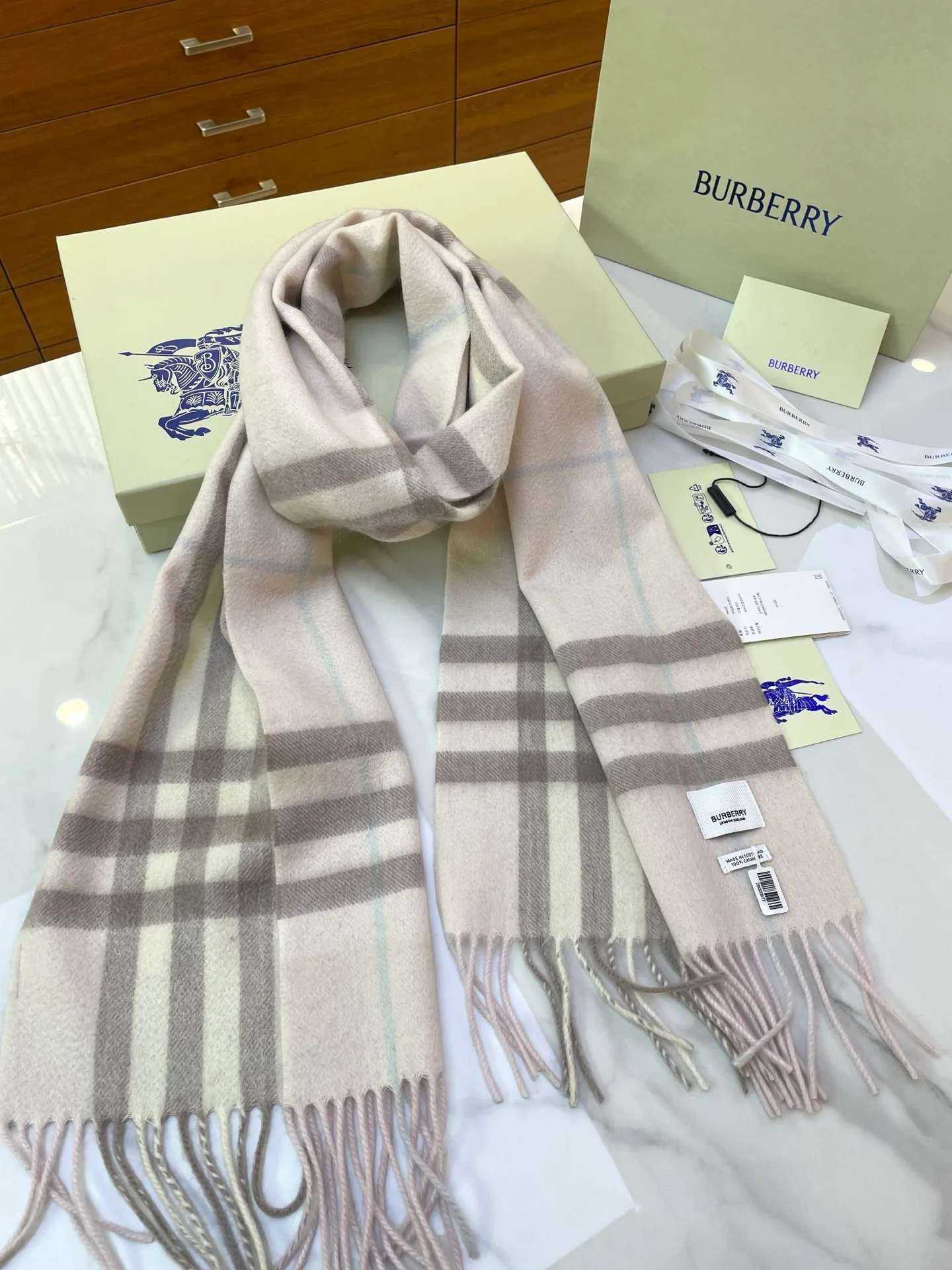 Шарфы Burberry 6645291