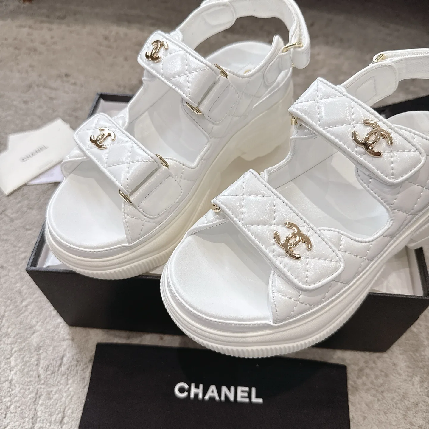 Босоножки Женские Chanel 17572324