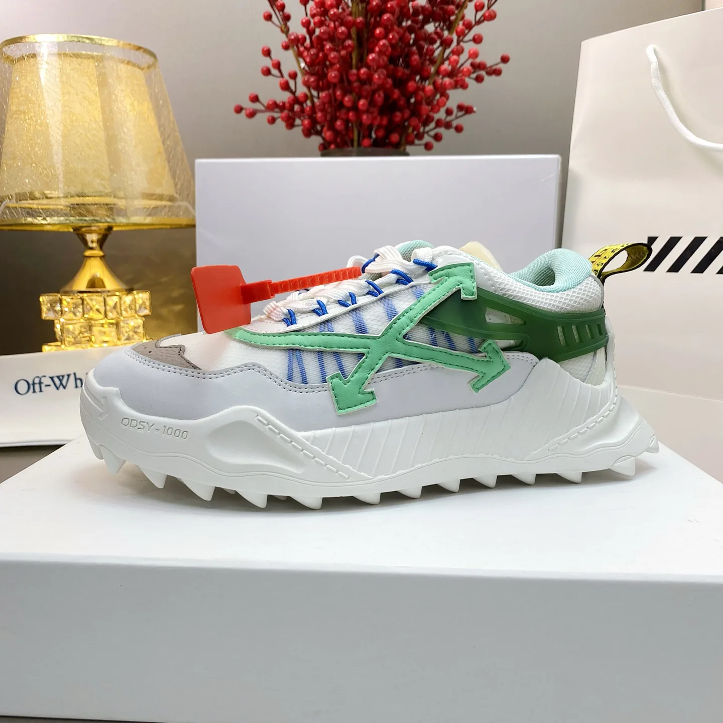Кроссовки Женские Off-White 17530525