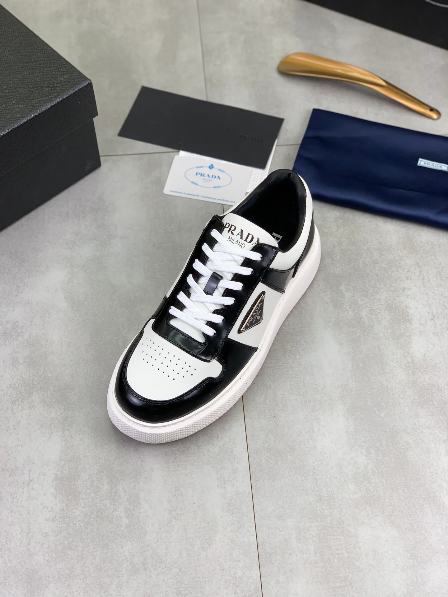 Кроссовки Мужские Prada 13428277