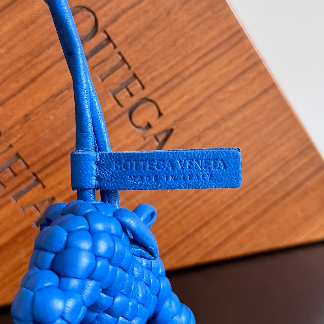 Ключницы Bottega Veneta 546021