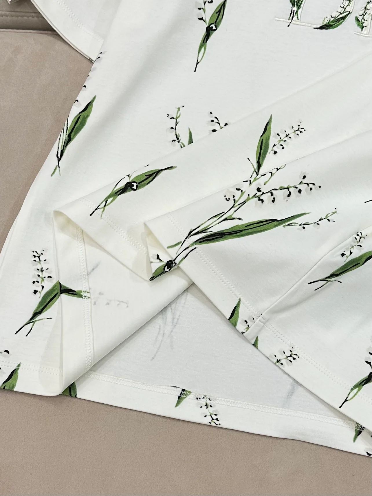 Футболки Женские Christian Dior 11409243